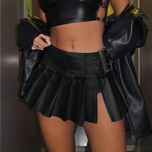 SHEIN ICON 90’s skirt